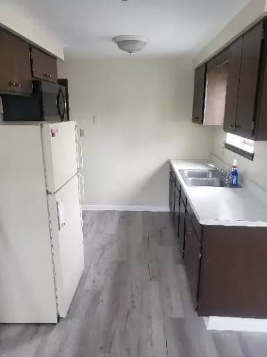 Main picture of 218 Spruce St