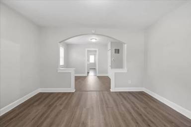Main picture of 1727 S Randolph St