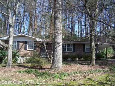 Main picture of 2304 Capehart Cir NE