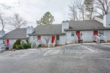 Main picture of 121 Goodson Ave