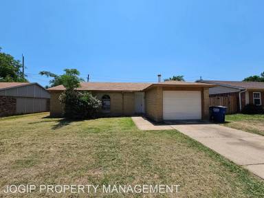 Main picture of 556 Ridgemont Dr