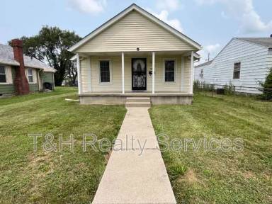 Main picture of 1008 E Wheeler St