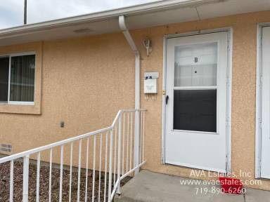 Main picture of 2730 Poplar St