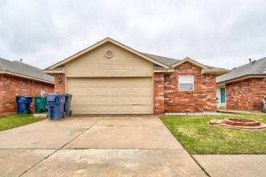 Main picture of 12348 SW 6th St