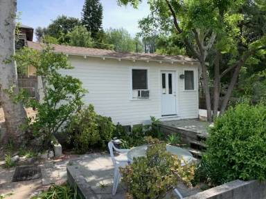 Main picture of 4320 Briggs Ave