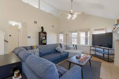 Main picture of 4407 Golden Gate Dr