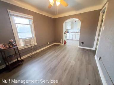 Main picture of 1300 Stewart Street - 2