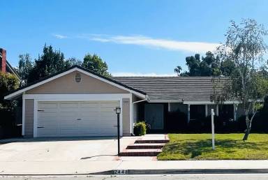 Main picture of 2448 Warbler Ave