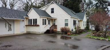 Main picture of 345 W Selmar Ct