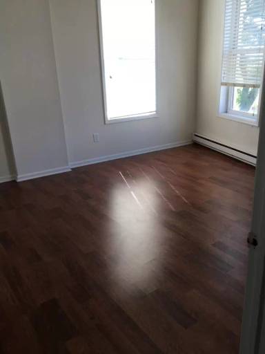 Main picture of 200 W Main St