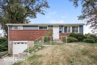 Main picture of 716 Bittersweet Rd