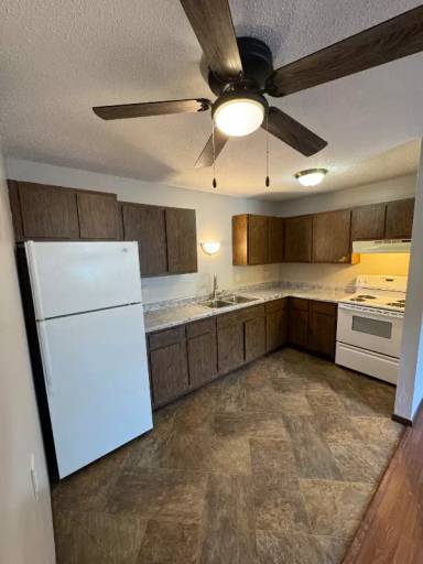 Main picture of 501 W 8th Ave
