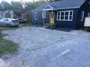 Main picture of 636 N Moore Rd