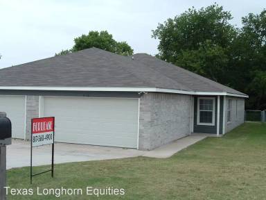 Main picture of 3104 Francis Dr