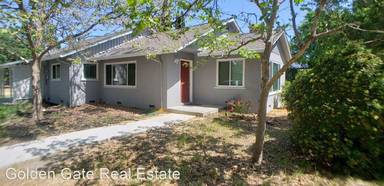 Main picture of 2201 Smith Ln