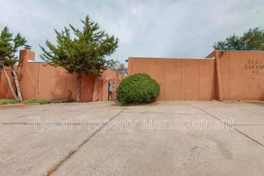 Main picture of 3201 Eubank Blvd NE