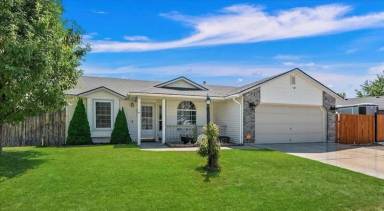 Main picture of 1125 W Waltman Dr
