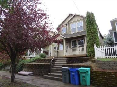 Main picture of 5406 N Syracuse St