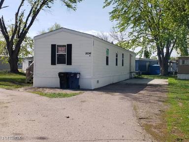 Main picture of 2030 W Orwin Pl