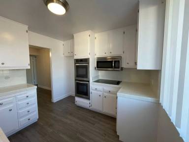 Main picture of 4646 Willis Ave