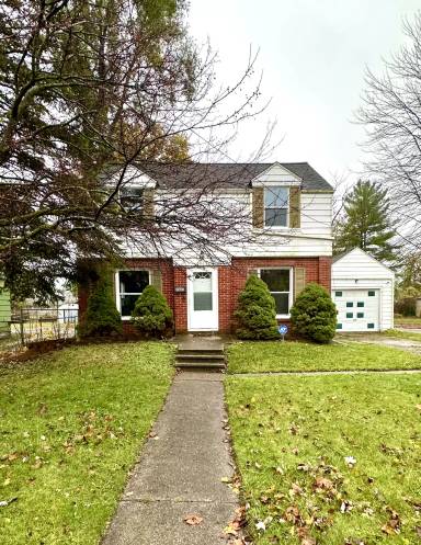 Main picture of 3065 State St