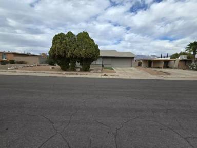 Main picture of 8615 E Bellevue Pl