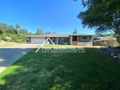 Main picture of 166 Southcreek Cir
