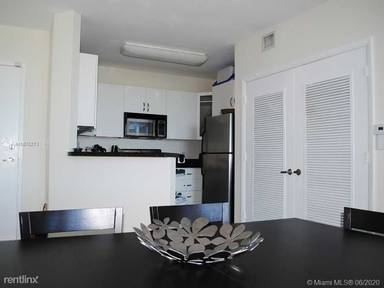 Main picture of 1401 SW 22nd St