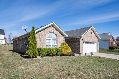 Main picture of 425 Cabernet Dr