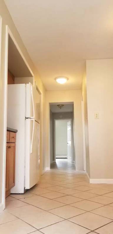 Main picture of 263 W 13th St