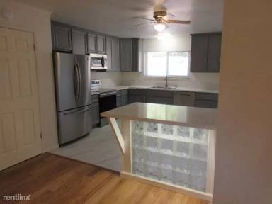 Main picture of 2200 15th St