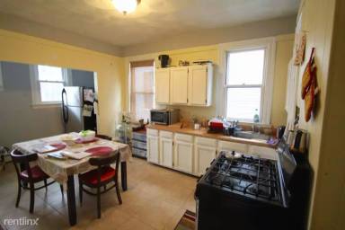 Main picture of 155 Vinton St