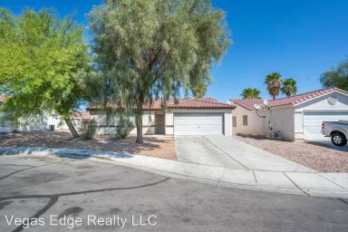 Main picture of 3130 Meadow Flower Ave