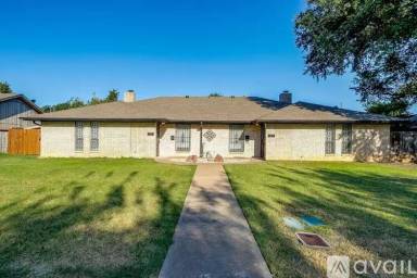 Main picture of 4910 Inverness Ave