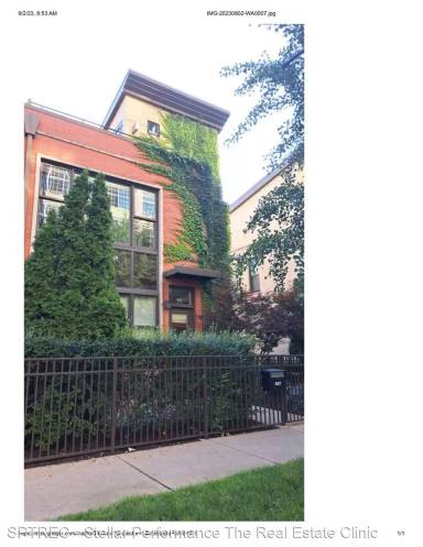 Main picture of 937 N Kingsbury St