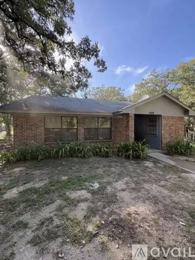 Main picture of 489 Northwood Cir