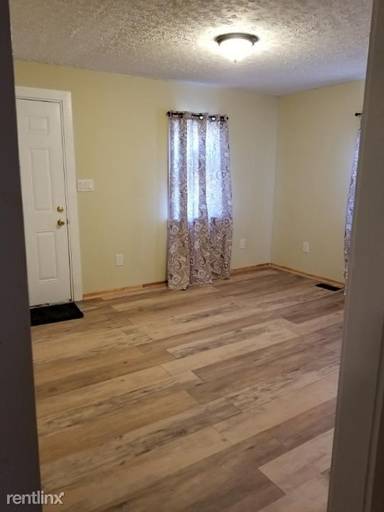 Main picture of 5203 McIntyre Rd