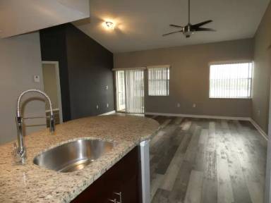 Main picture of 2850 N Oakland Forest Dr