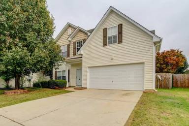 Main picture of 7 Derry Ln