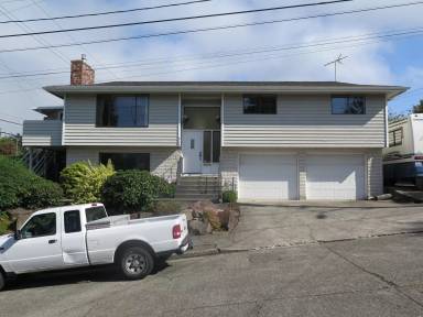 Main picture of 504 NE 86th St