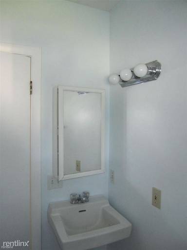 Main picture of 2 Pomeroy Ct