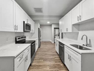 Main picture of 327-337 W Chestnut St Apartments