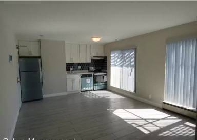 Main picture of 2107 Larkin St