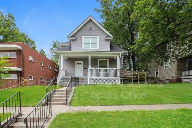 Main picture of 1016 SW College Ave