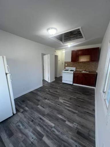 Main picture of 109 N 11th St