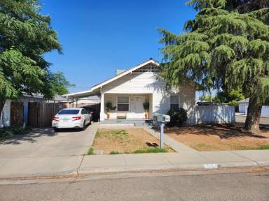 Main picture of 1082 S Klein Ave
