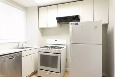 Main picture of 273 Havre St