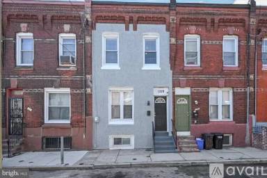 Main picture of 1328 S Mole St