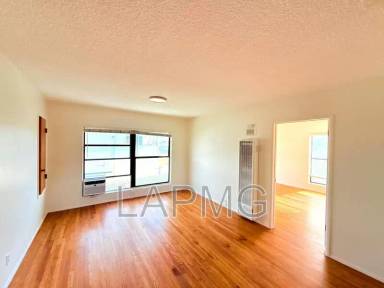 Main picture of 2270 White St