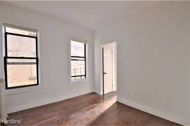 Main picture of 450 W 164th St